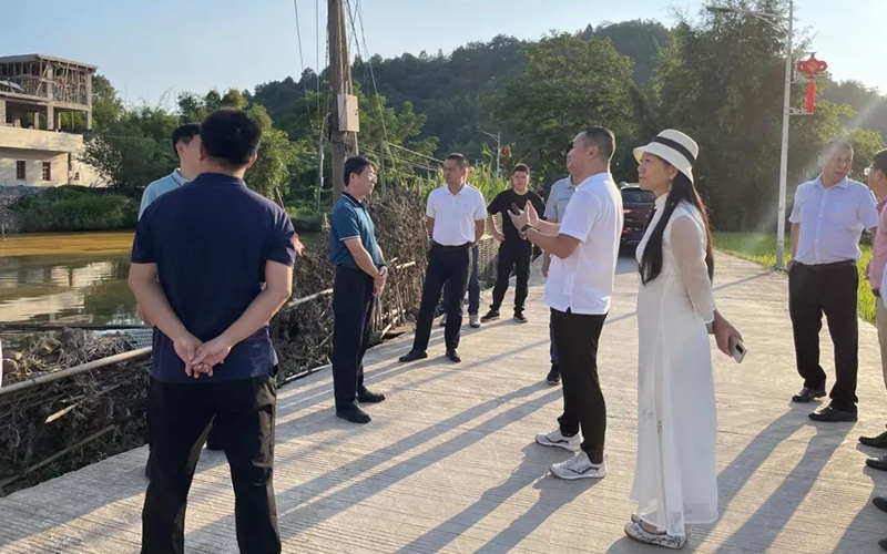 振興平遠(yuǎn)縣南(nan)藥髮(fa)展(zhan)，建(jian)設(shè)美麗鄉(xiāng)村，遠(yuǎn)信(xin)集(ji)團(tuán)在(zai)行動(dòng)